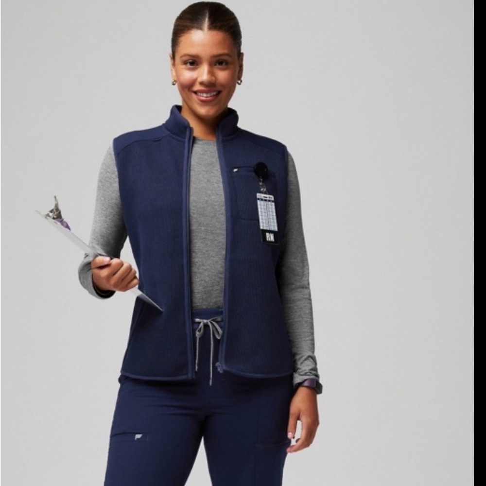 Fabletics navy pace knit vest woman’s large